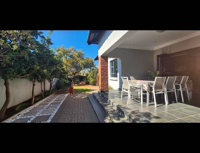 3 BEDROOM HOUSE FOR SALE IN MIDLANDS ESTATE